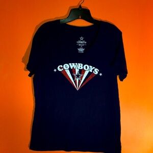 Woman’s Dallas Cowboys Football NFL Team Navy V-Neck T-Shirt Size XL 14/16